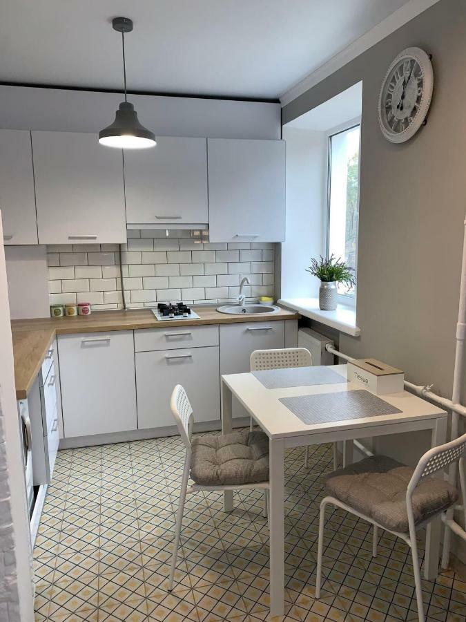 Sisters Apartment Ukr Chernihiv Luaran gambar